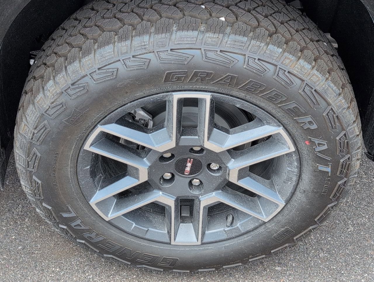 New 2026 Riverstone Metallic GMC AT4 image 31