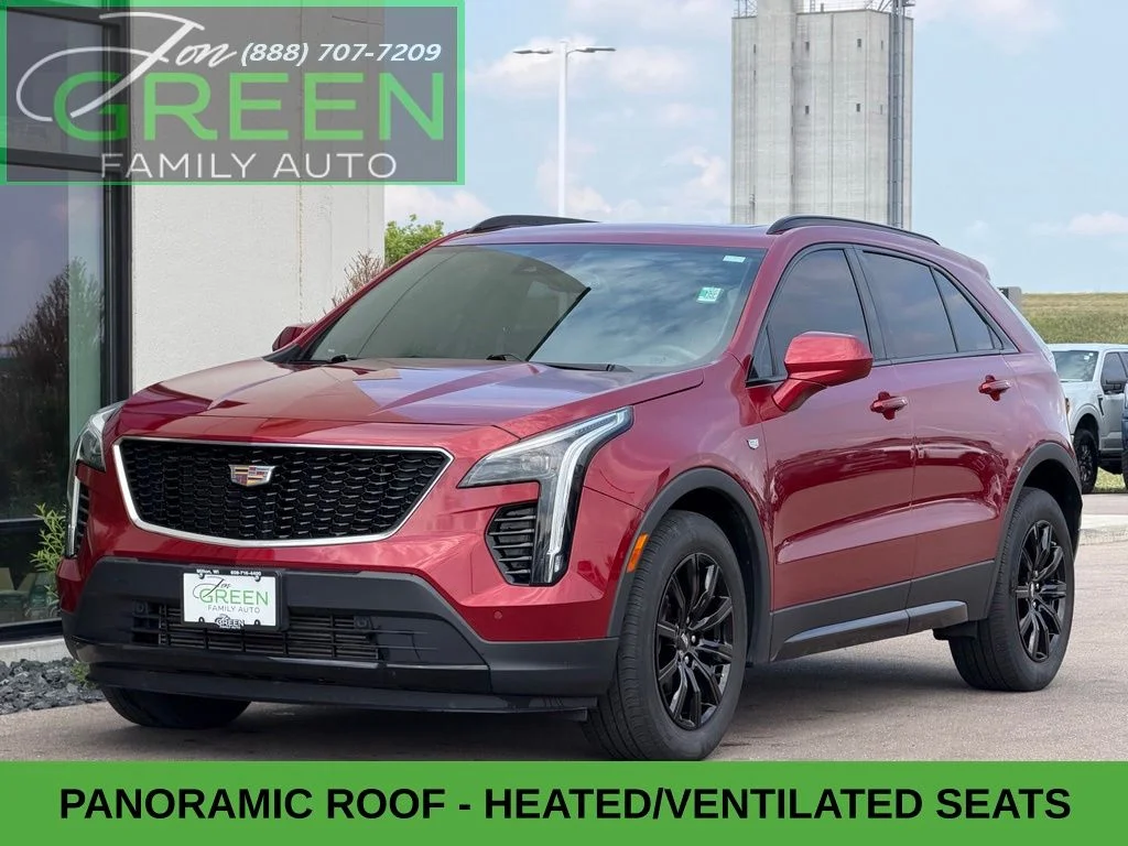 Used 2019 Red Cadillac Sport image 1