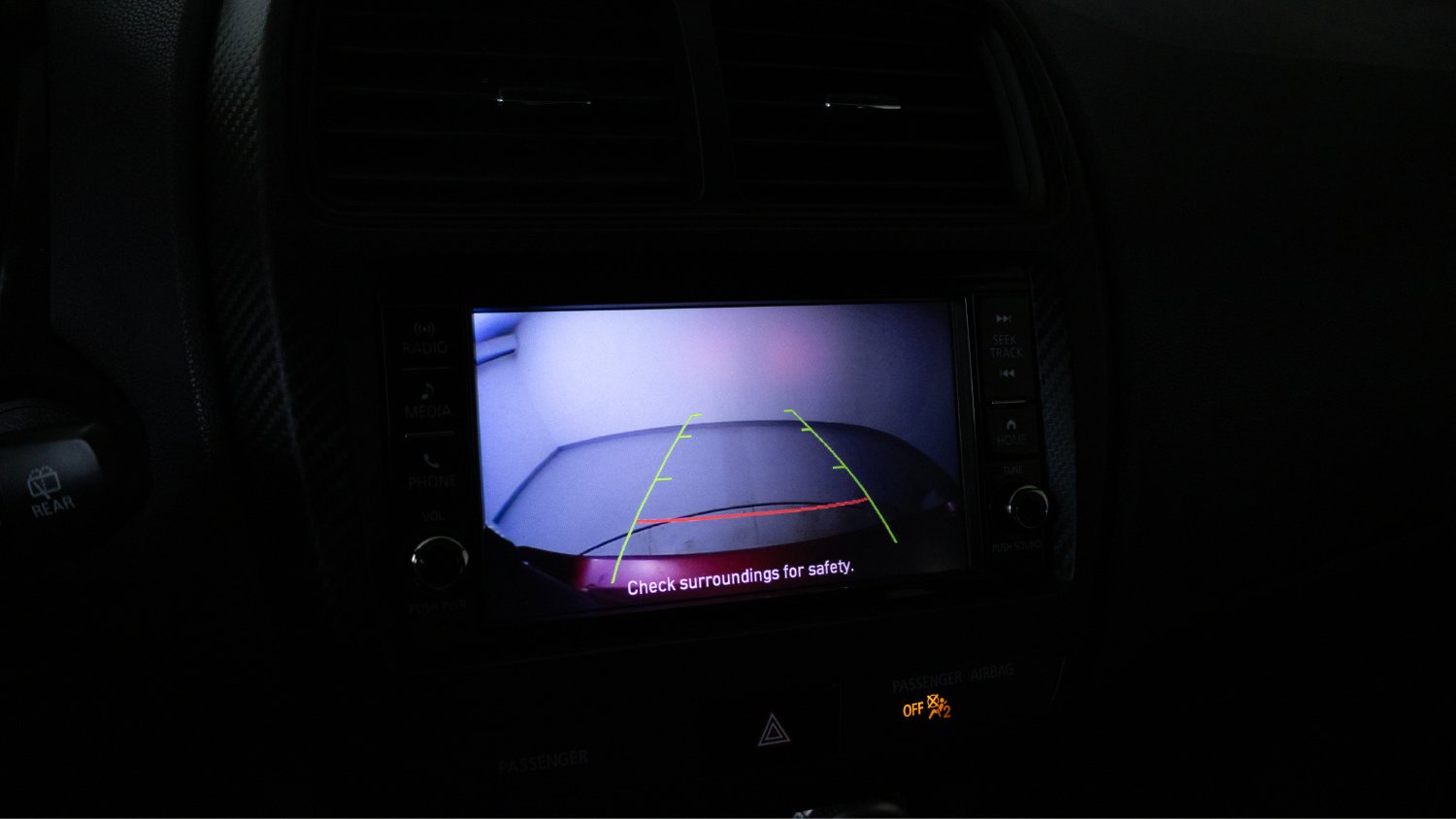 Used 2020 Red Mitsubishi 2.0 ES AWC image 16