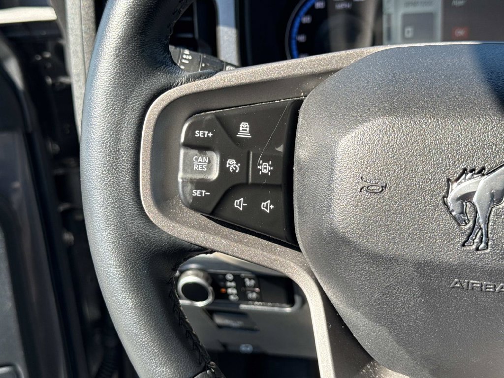 Used 2023 Gray Ford Wildtrak image 7