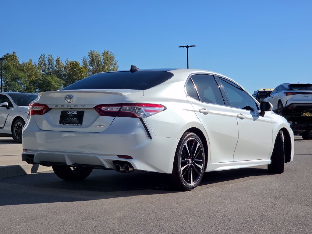 Used 2020 Wind Chill Pearl Toyota XSE V6 image 27