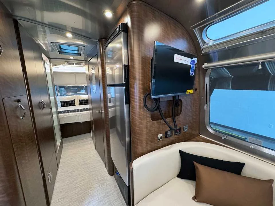 New 2026 SILVER AIRSTREAM  image 26