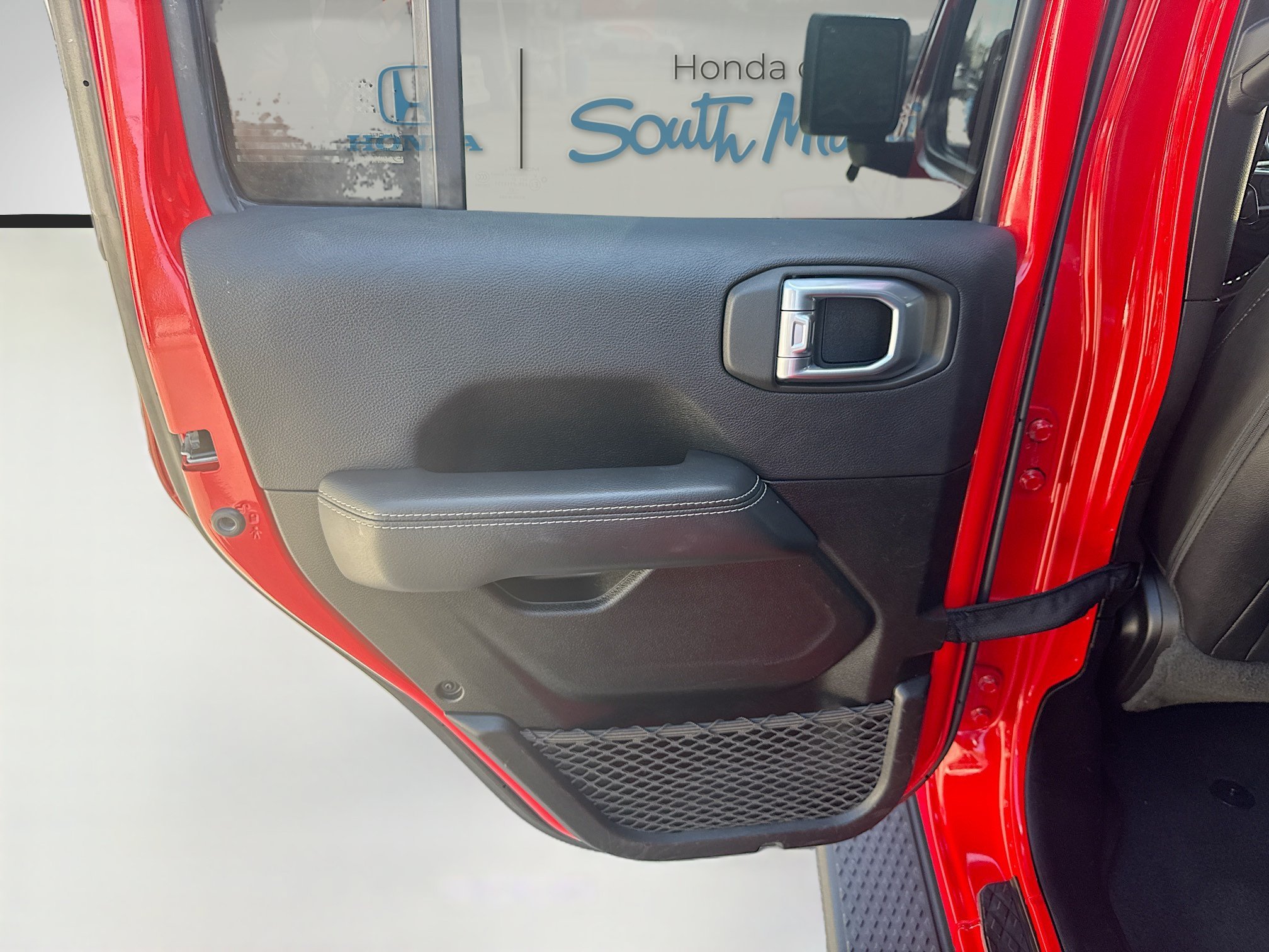 Used 2021 Firecracker Red Clearcoat Jeep Overland image 25