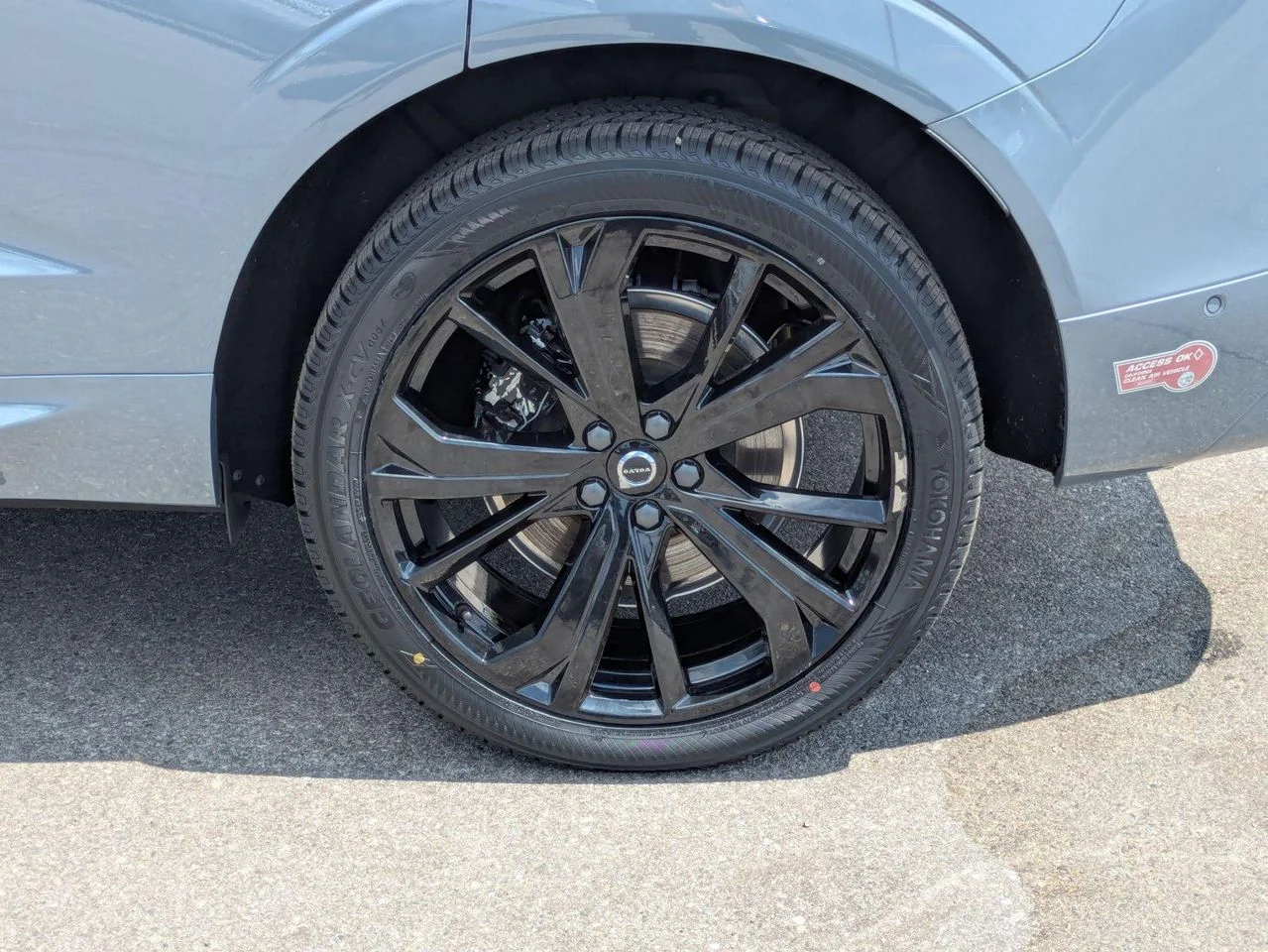 Used 2024 Thunder Grey Metallic Volvo T8 Ultimate Dark Theme image 9