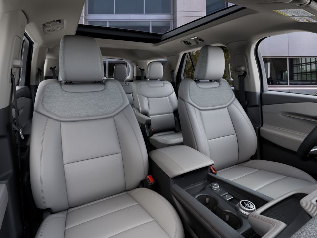 New 2027 White Metallic Ford Active image 10