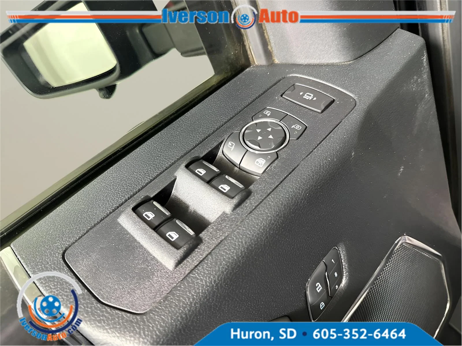 Used 2019 Agate Black Ford Platinum image 21