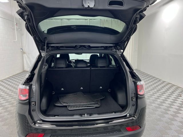 Used 2025 Black Jeep Latitude image 8