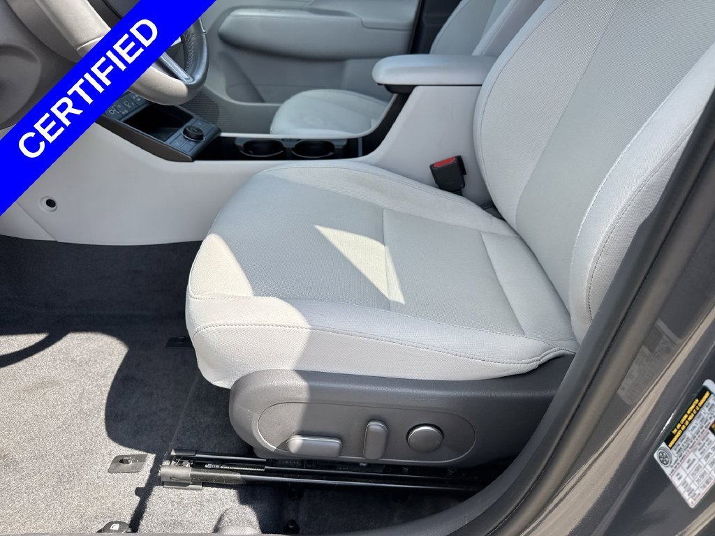 Used 2024 Gray Pearl Hyundai SEL image 14