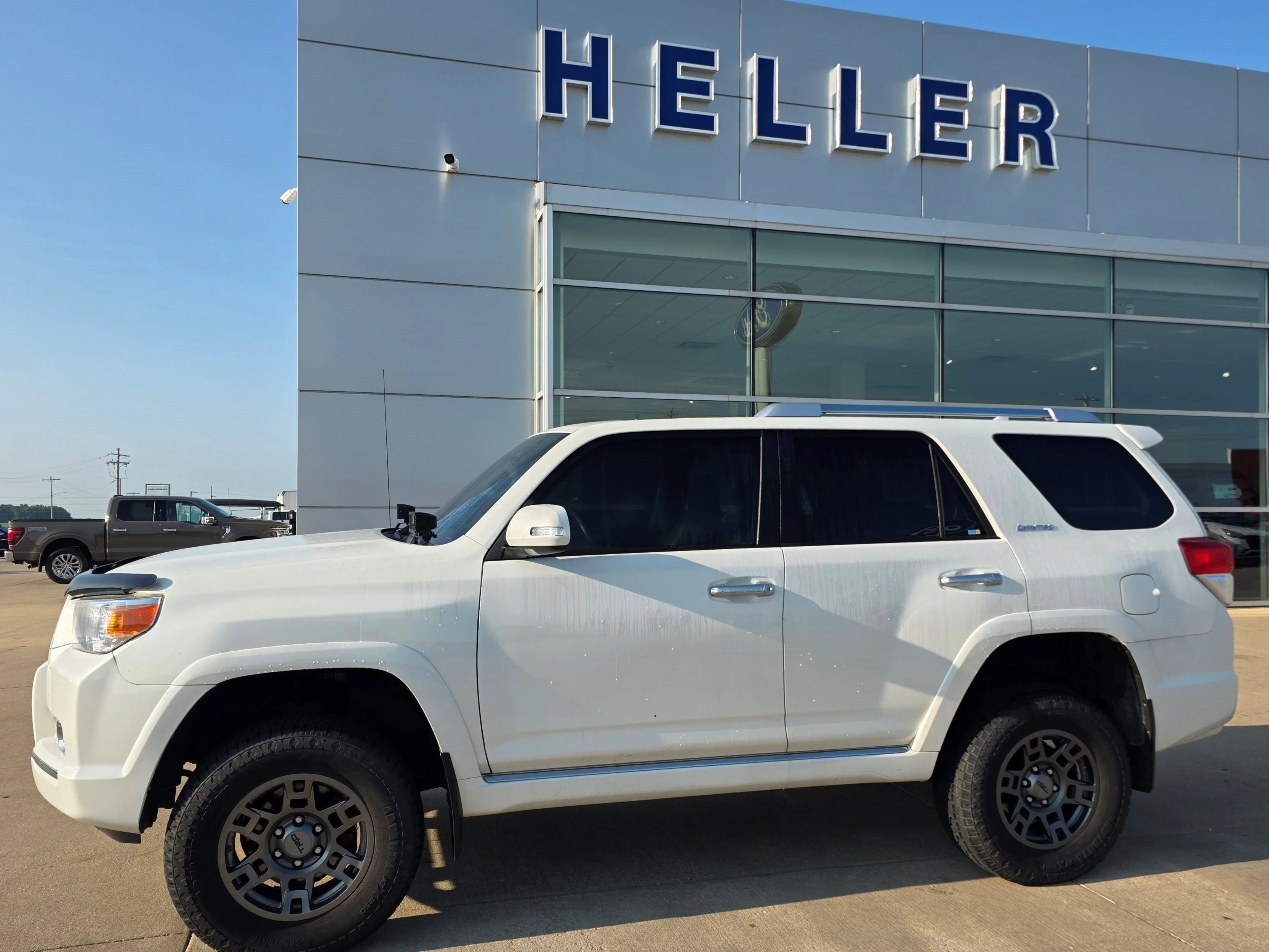 Used 2011 Blizzard Pearl Toyota Limited image 3