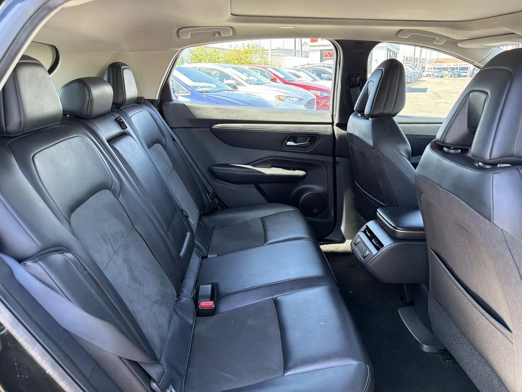 Used 2024 Black Diamond Pearl Nissan EVOLVE+ image 31