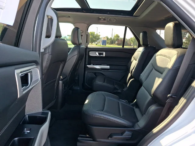 Used 2023 White Ford XLT image 10