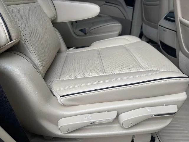 Used 2021 Black Cadillac Premium Luxury image 19