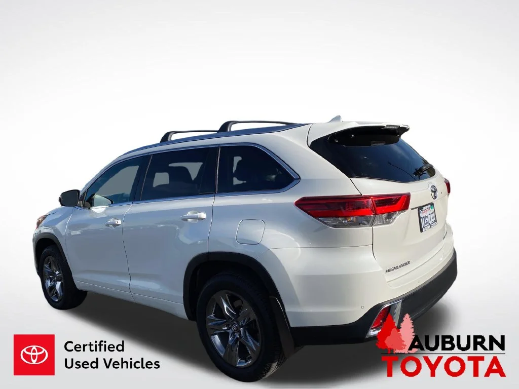 Certified Used 2017 Blizzard Pearl Toyota Limited Platinum image 8
