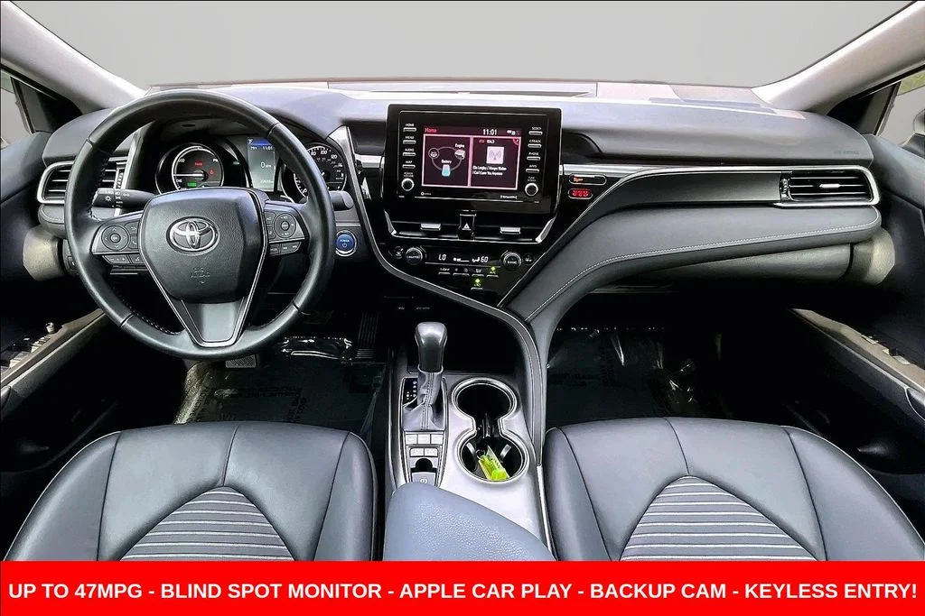 Used 2023 White Toyota SE image 7
