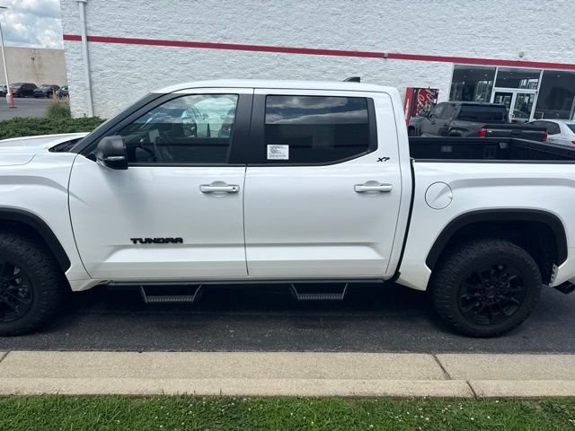 Used 2025  Toyota SR5 image 4