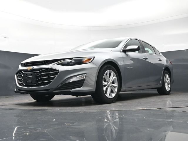 Used 2025 Sterling Gray Metallic Chevrolet LT image 26