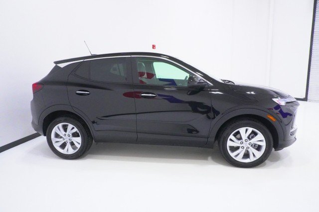 New 2026 Ebony Twilight Metallic Buick Preferred image 4