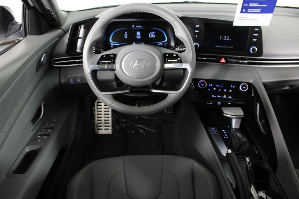Certified Used 2026 White Hyundai SEL Sport image 8