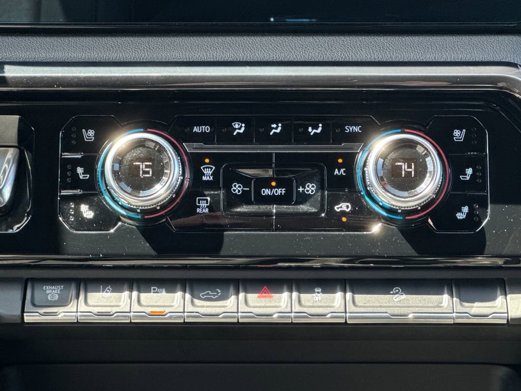 2025 GMC Sierra 2500HD AT4 - Photo 29