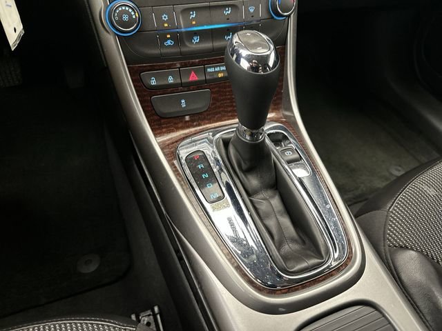 Used 2013 SILVER ICE METALLIC Chevrolet LT image 23