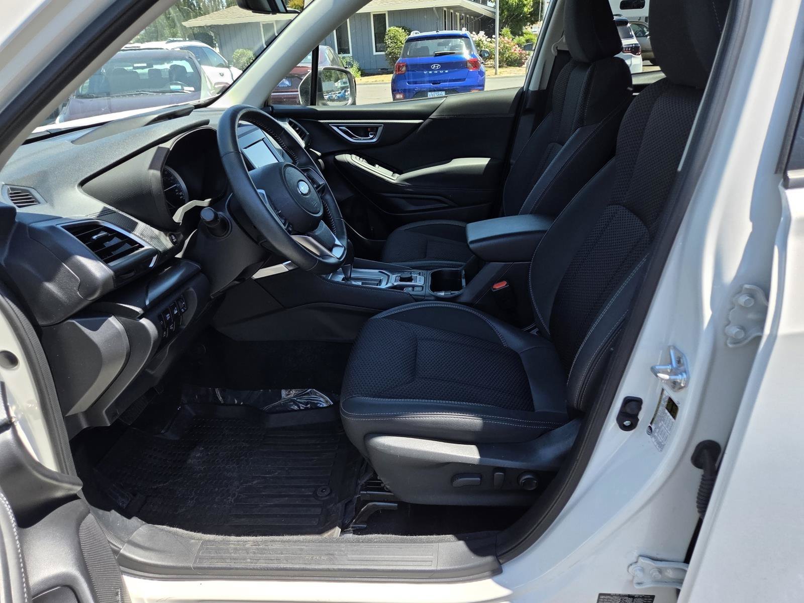 Used 2024 Crystal White Pearl Subaru Premium image 10
