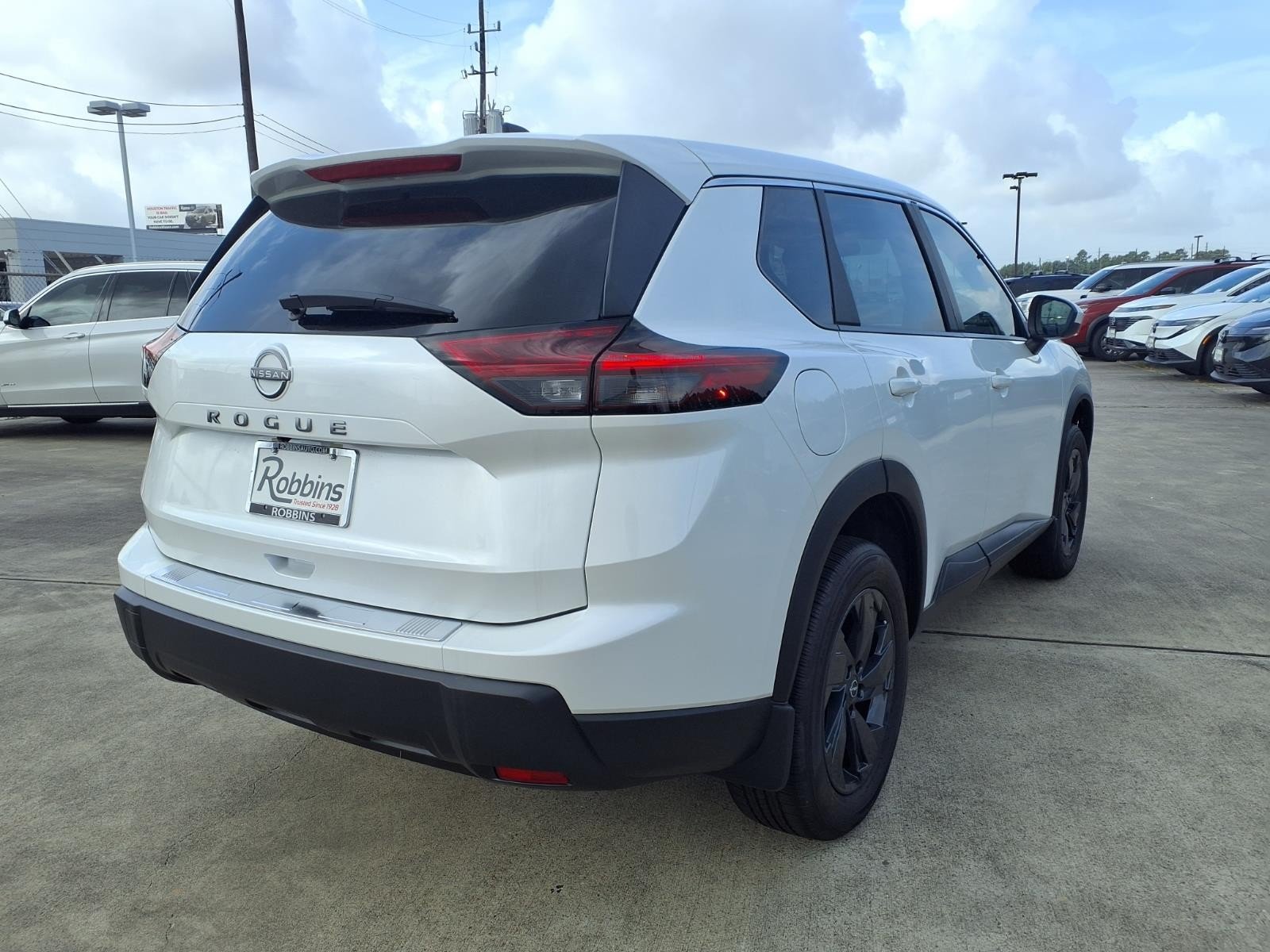 New 2026 Everest White Pearl Tricoat Nissan SV image 5