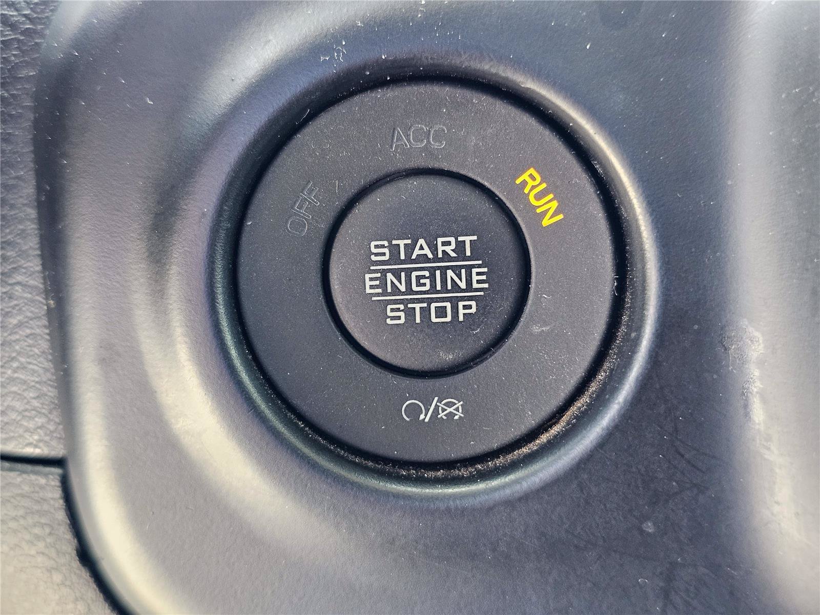 Used 2020 Bright White Clearcoat Jeep Rubicon image 24