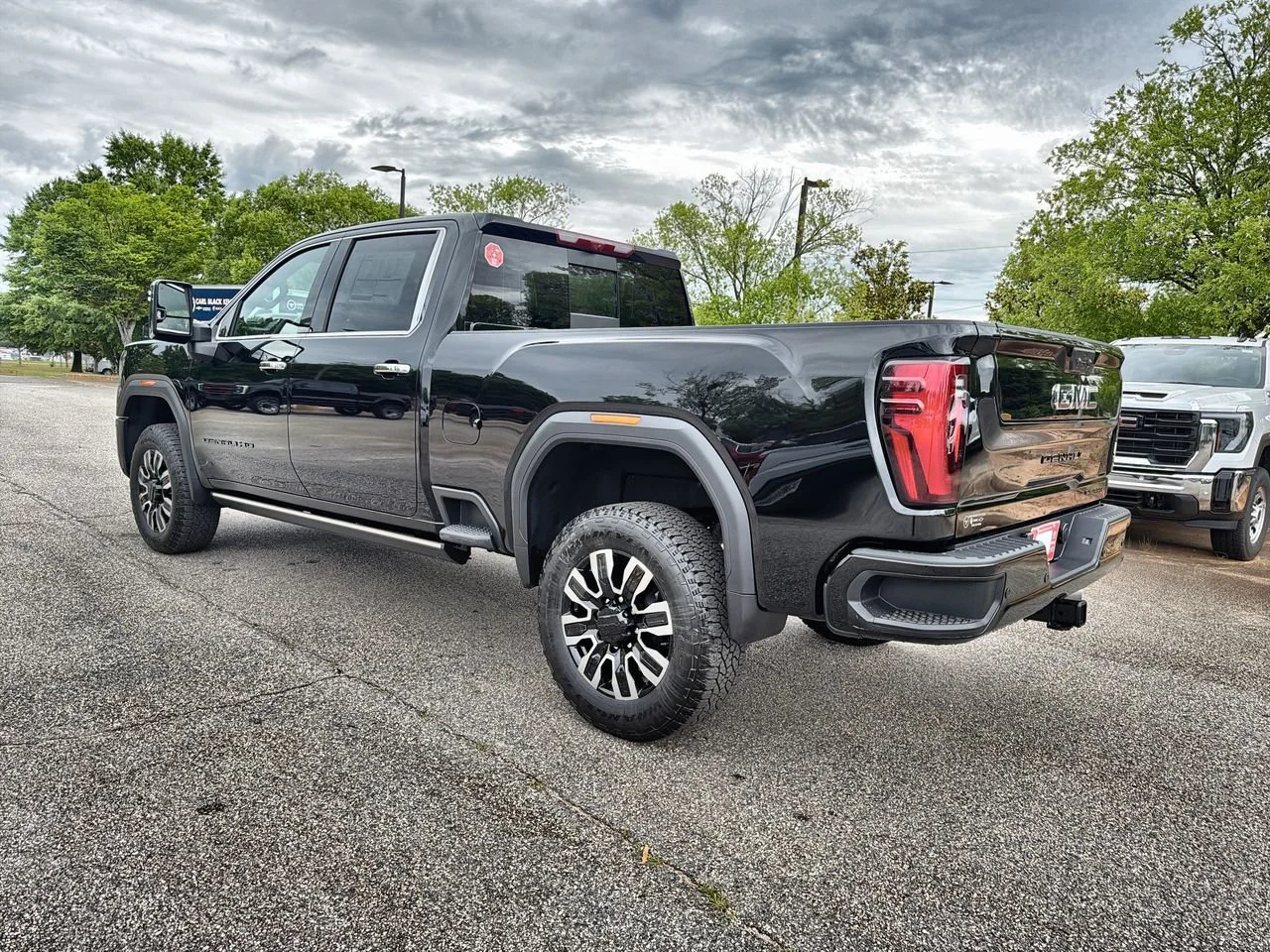 New 2026 Onyx Black GMC Denali Ultimate image 6