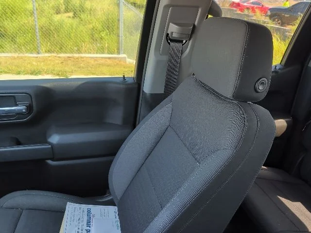 Used 2023 Gray Chevrolet Custom image 18
