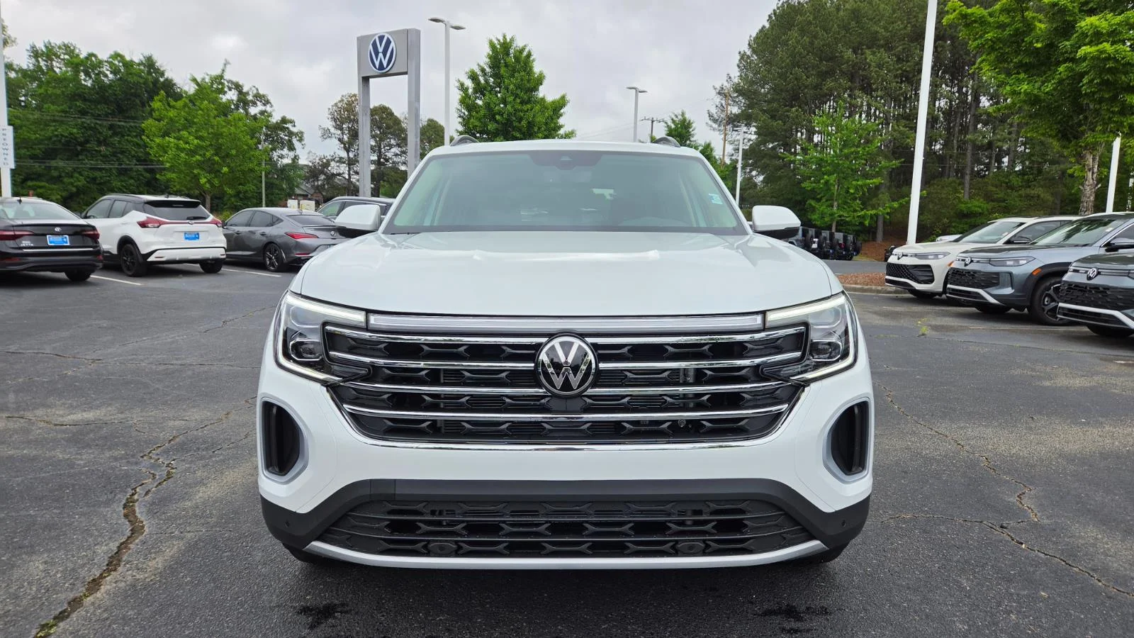 New 2026 Opal White Pearl Volkswagen 2.0T SE w/Technology image 8