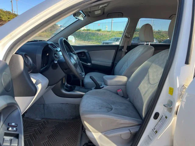 Used 2010 Super White Toyota Base image 11