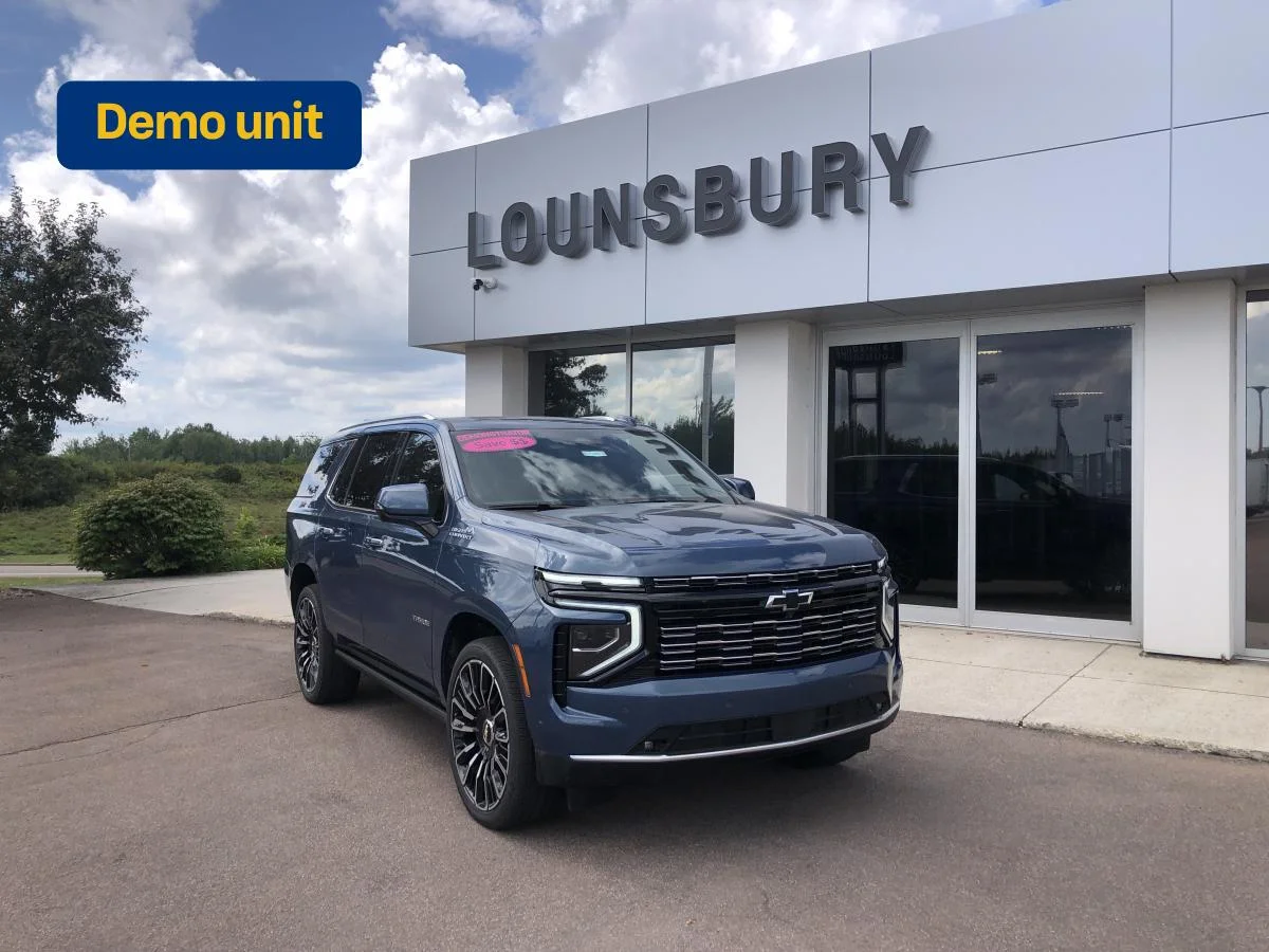 Used 2026 Blue Chevrolet 4wd 4dr High Country image 1