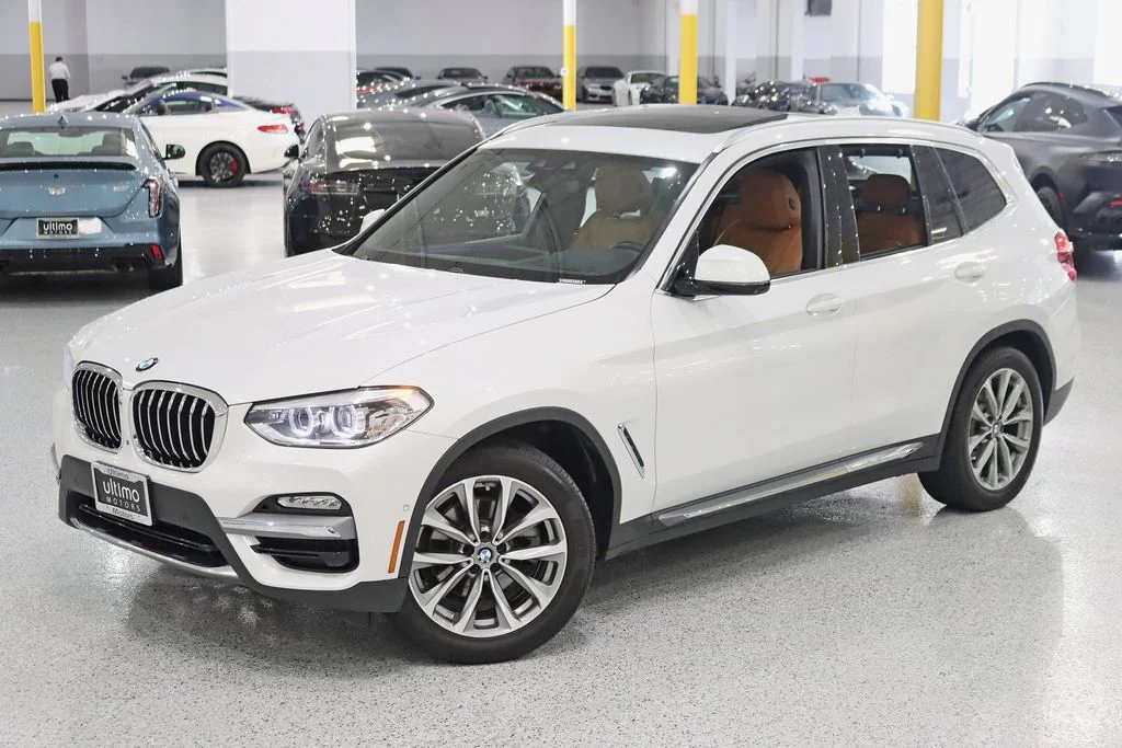 Used 2019 White BMW xDrive30i image 7