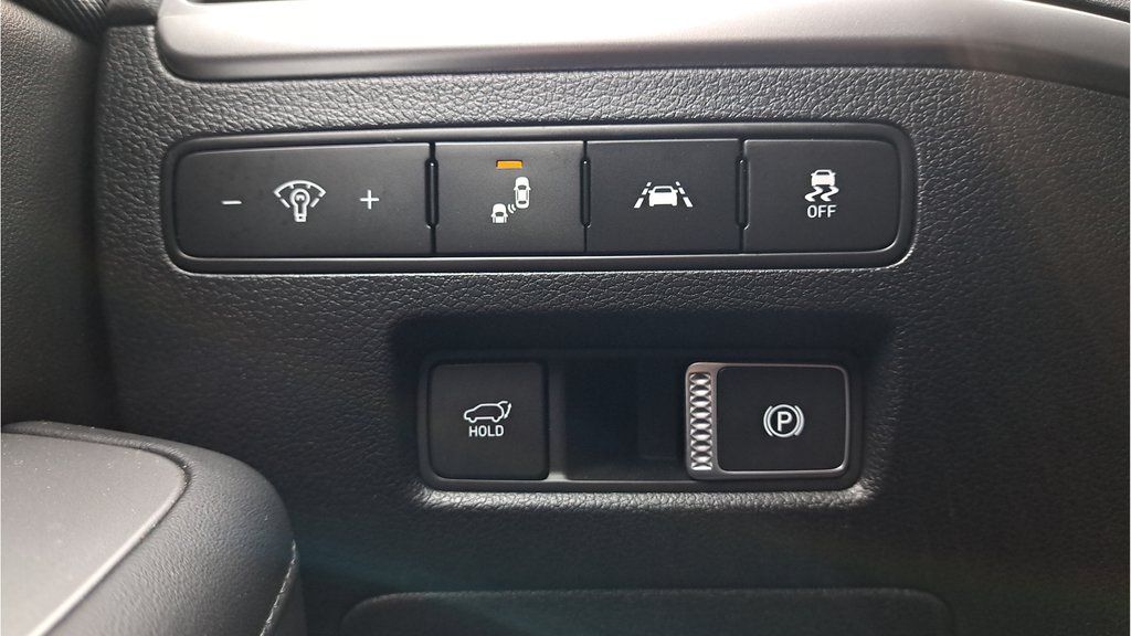 Used 2020 Silver Hyundai SEL image 24