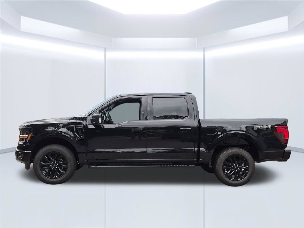 New 2026 Agate Black Metallic Ford XLT image 2