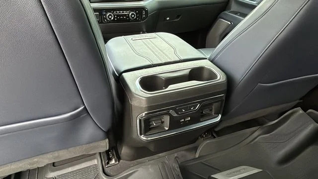 Used 2024 White Chevrolet High Country image 21
