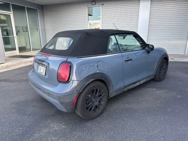 Used 2025 Brown MINI Signature image 3