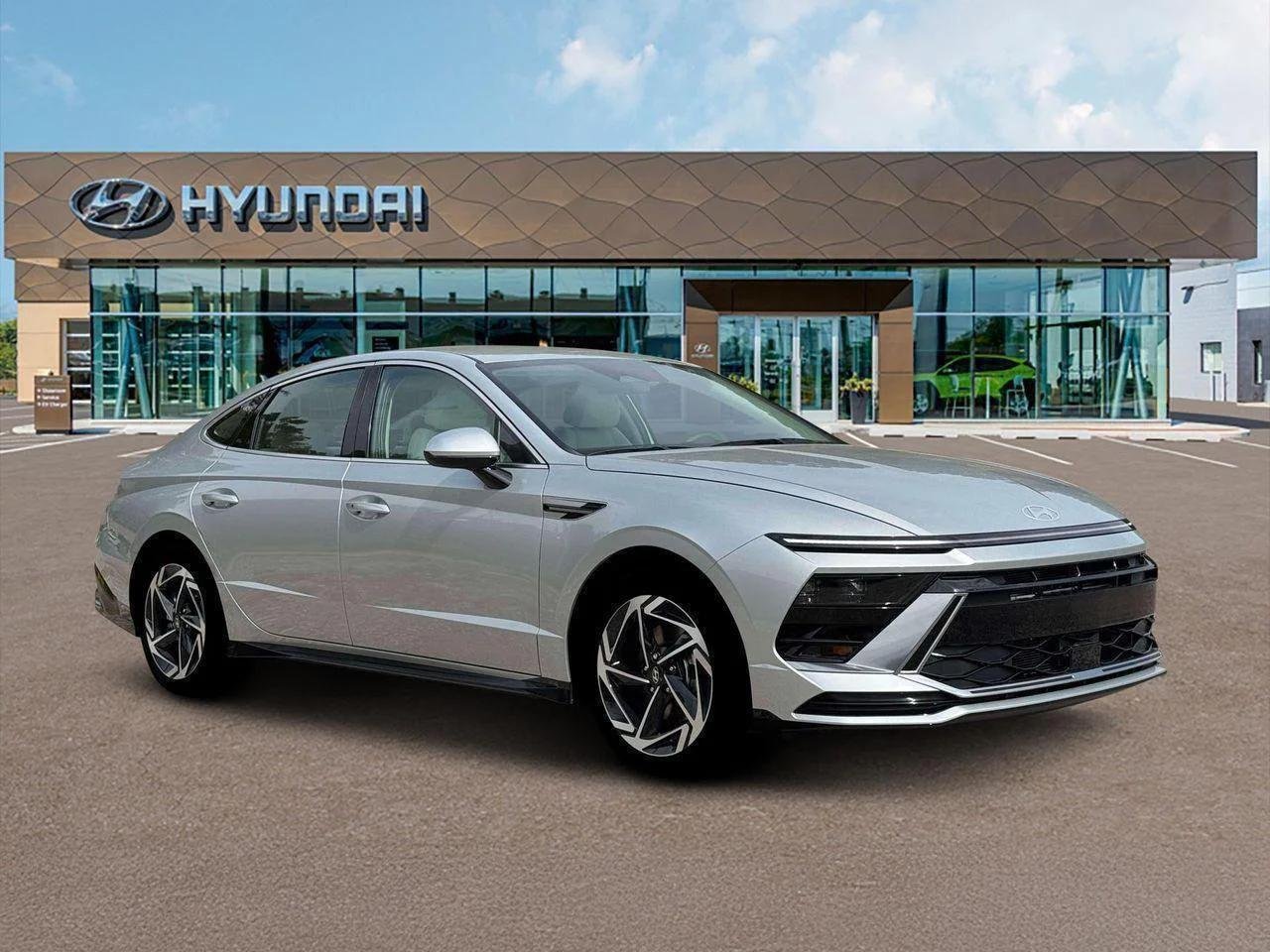 New 2026 Silver Hyundai SEL Sport image 10