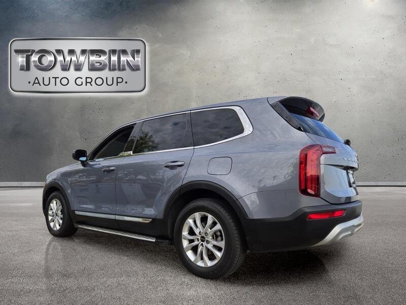 Used 2020 Silver Kia LX image 7
