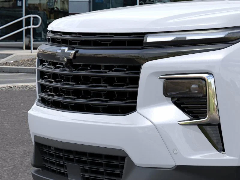 New 2026 Polar White Tricoat Chevrolet LT image 13