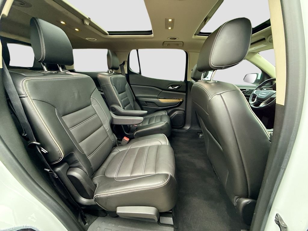 Used 2017 White Frost Tricoat GMC Denali image 30