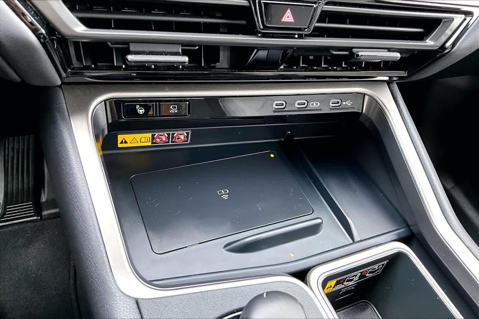 Used 2024 Wind Chill Pearl Lexus Premium image 33