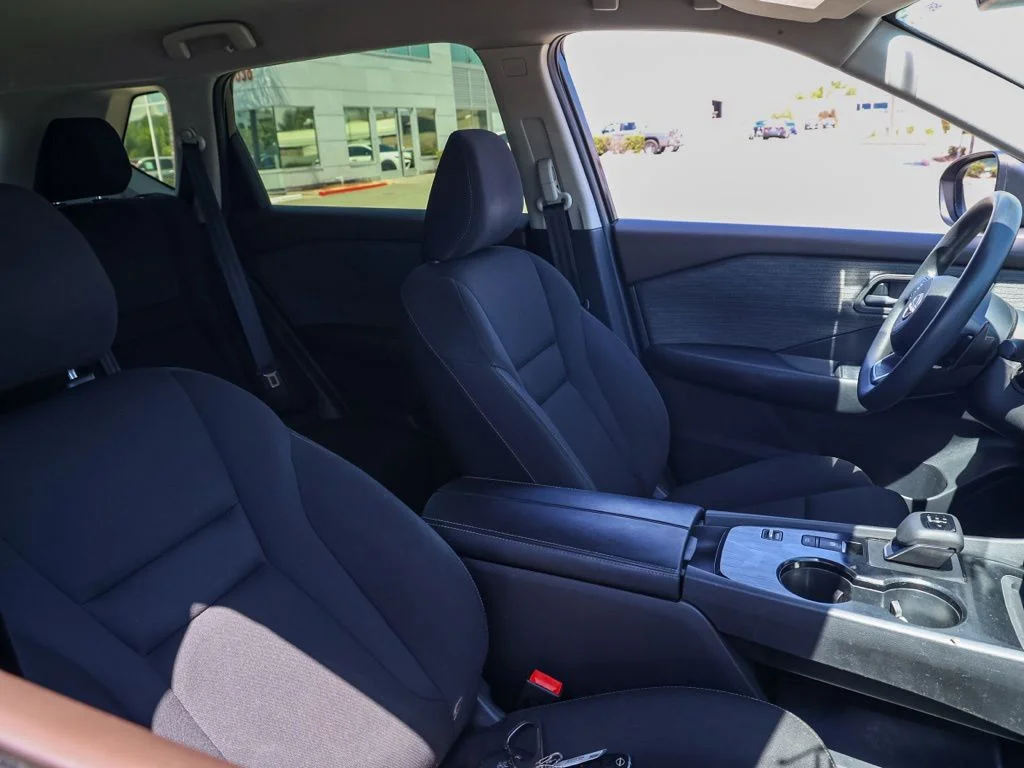 Used 2023 Black Nissan S image 20