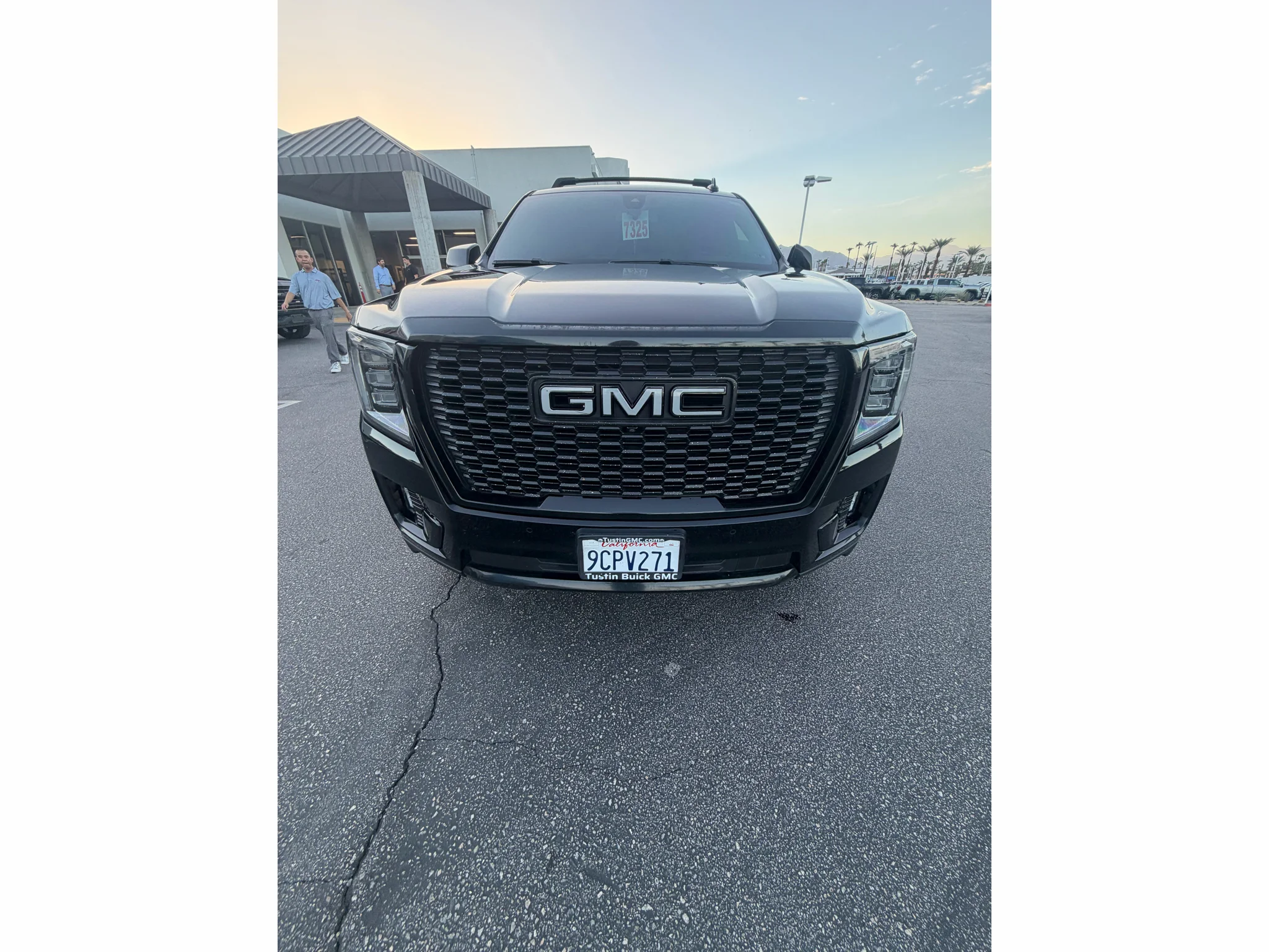 Used 2022 Onyx Black GMC Denali image 1