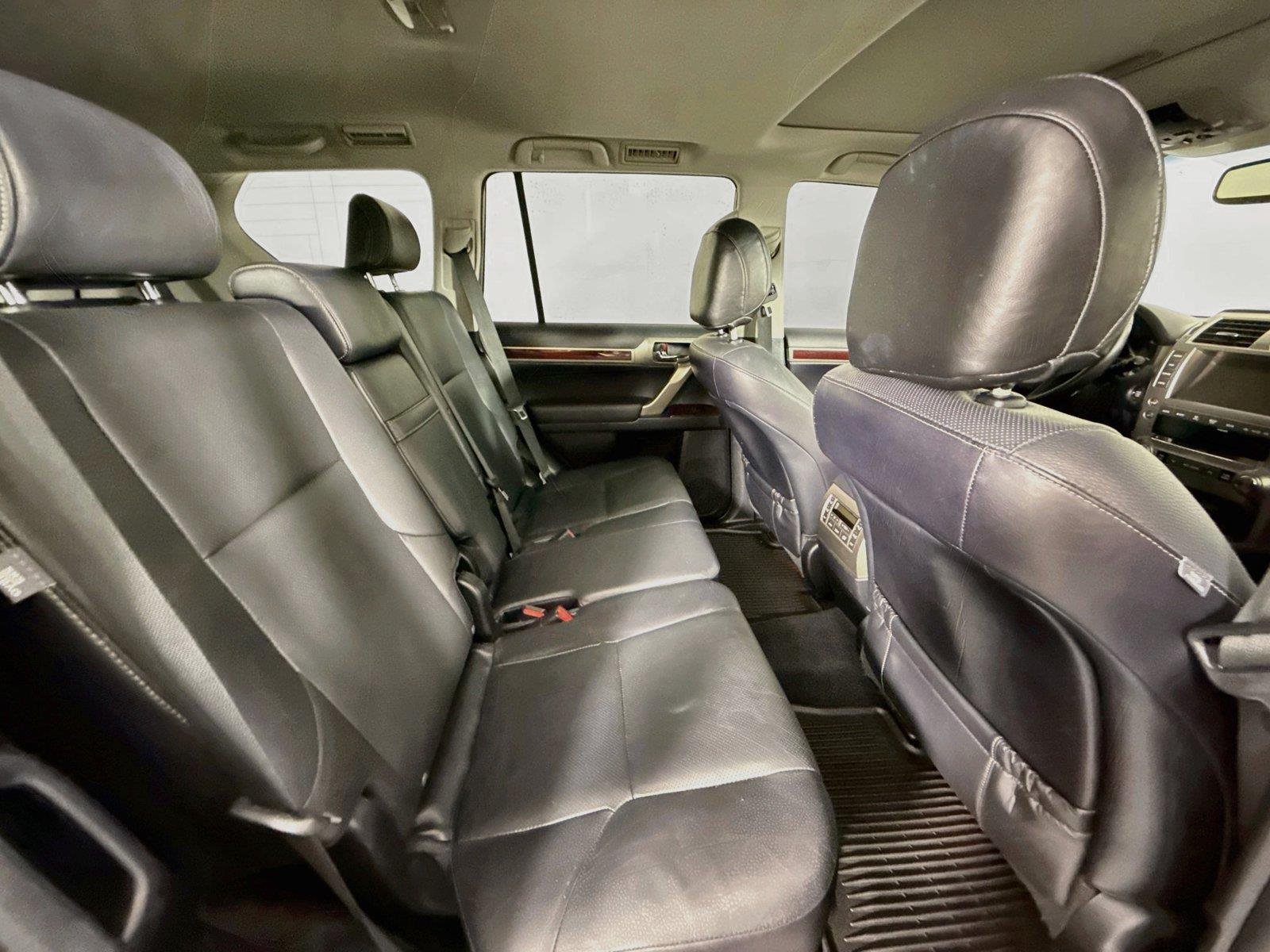 Used 2017 Black Onyx Lexus GX 460 image 43