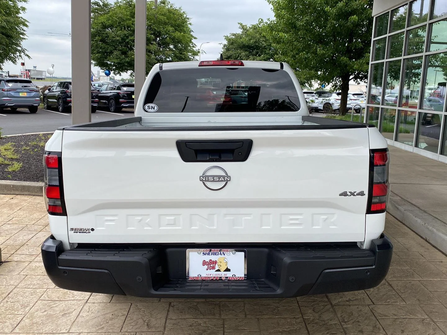 Used 2023 Glacier White Nissan S image 6