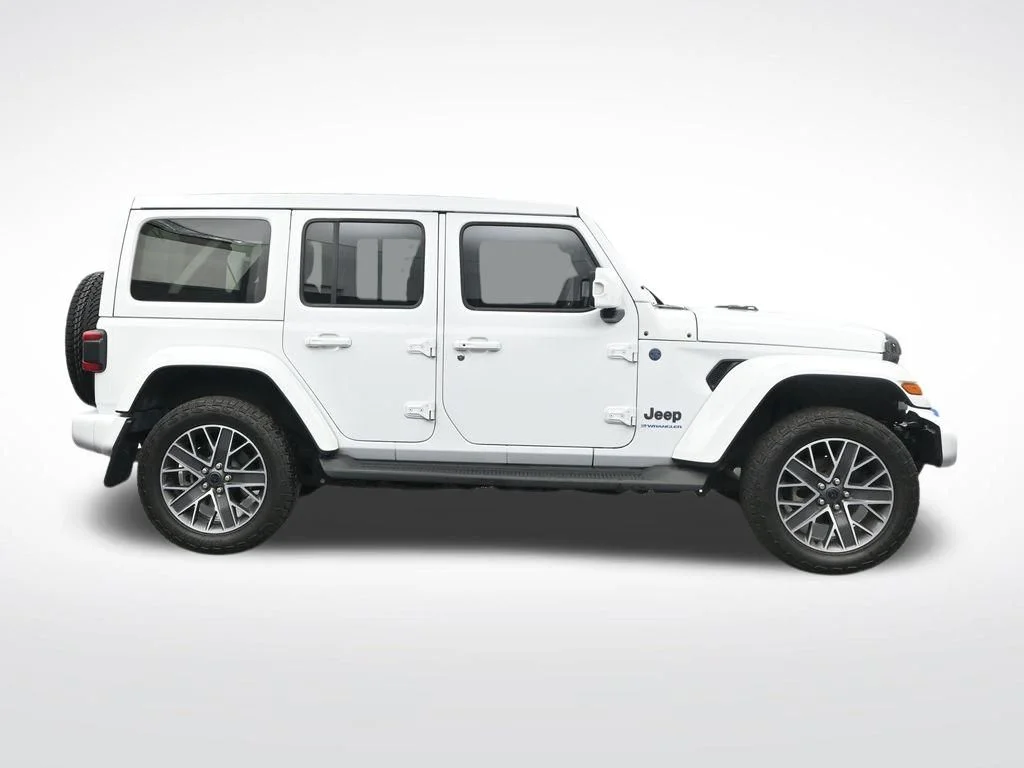 Used 2024 White Jeep High Altitude 4xe image 4