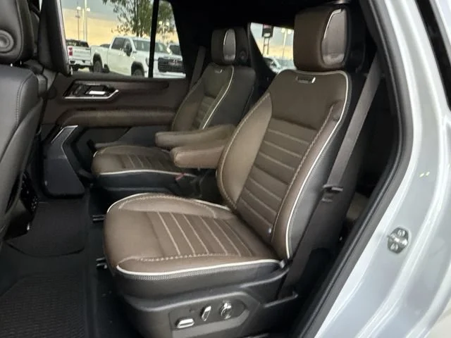 2027 GMC Yukon Denali Ultimate - Photo 26