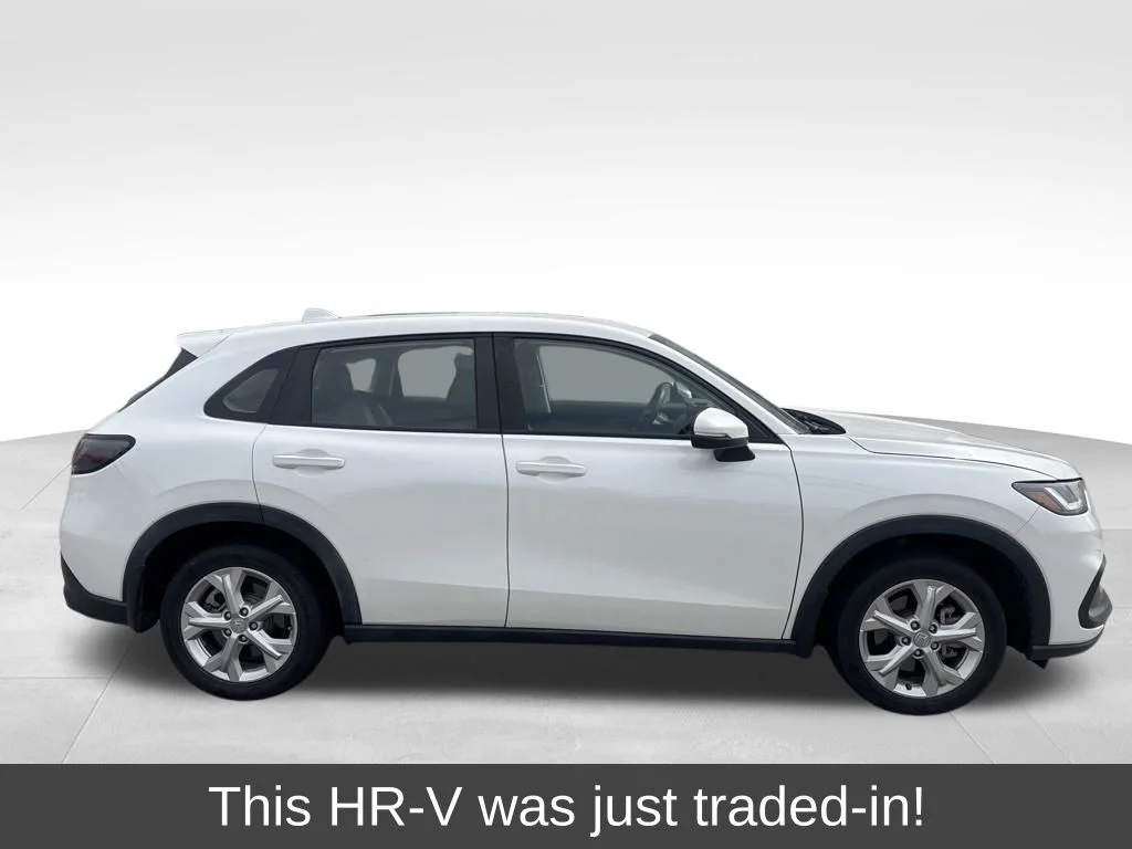 Certified Used 2023 Platinum White Pearl Honda LX image 1