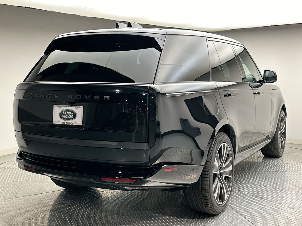 Certified Used 2025 Santorini Black Metallic Land Rover SE image 2